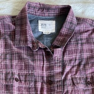 Men’s Large Button up shirt Reef Brand